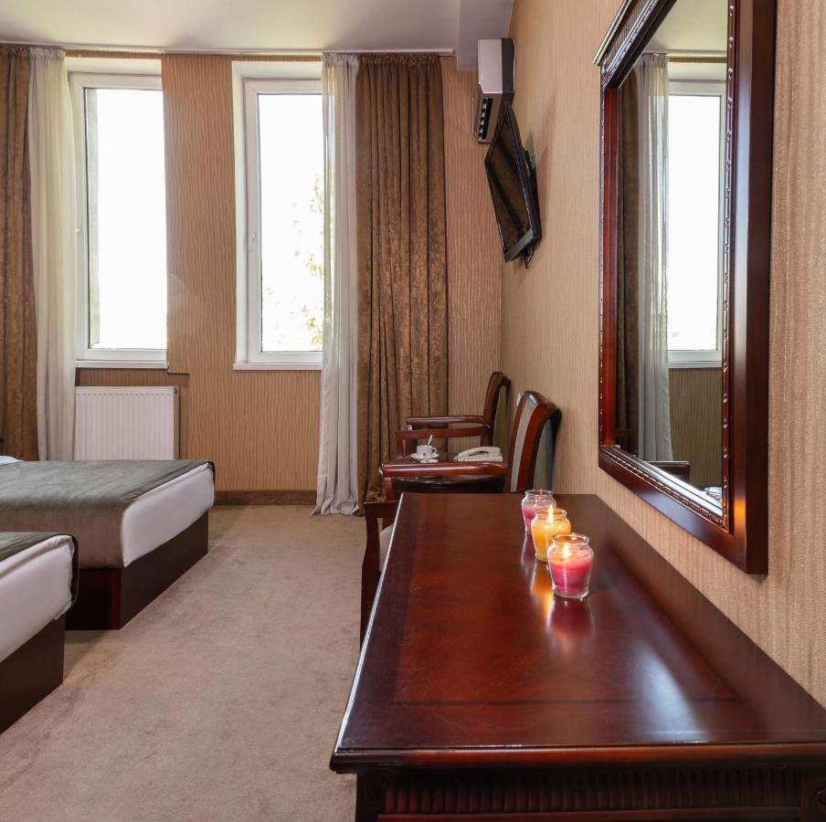 Margo Palace Hotel Tbilisi ภายนอก รูปภาพ