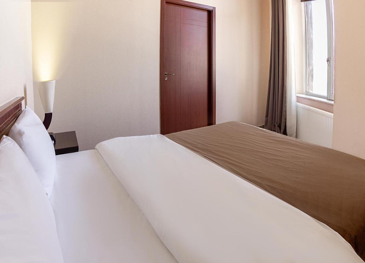 Margo Palace Hotel Tbilisi ภายนอก รูปภาพ