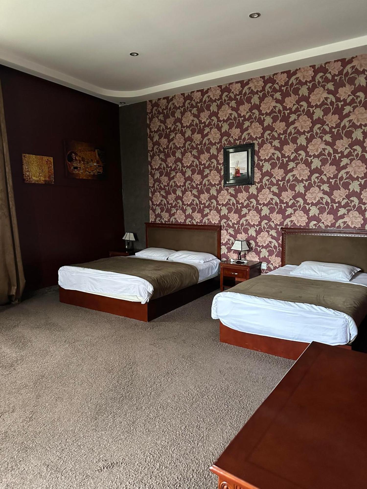 Margo Palace Hotel Tbilisi ภายนอก รูปภาพ
